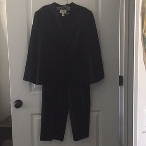 Pants suit- dressy